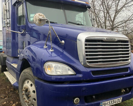 Синий Фредлайнер Колумбиа, объемом двигателя 12.7 л и пробегом 8 тыс. км за 6500 $, фото 1 на Automoto.ua