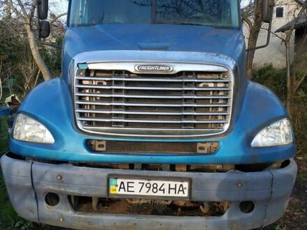 Синий Фредлайнер Колумбиа, объемом двигателя 11.1 л и пробегом 1 тыс. км за 6500 $, фото 1 на Automoto.ua