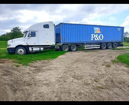 Белый Фредлайнер ФЛЦ, объемом двигателя 12.3 л и пробегом 0 тыс. км за 15000 $, фото 4 на Automoto.ua