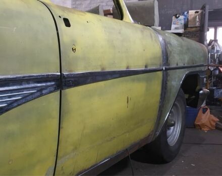 Черный ГАЗ 13, объемом двигателя 0 л и пробегом 100 тыс. км за 50000 $, фото 3 на Automoto.ua