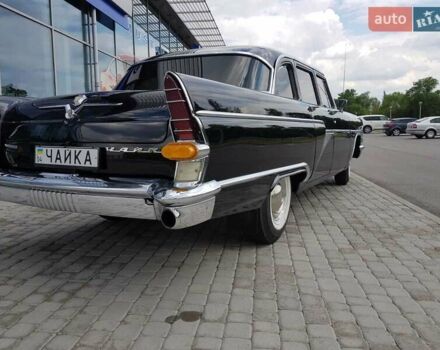 Черный ГАЗ 13, объемом двигателя 4.25 л и пробегом 10 тыс. км за 100000 $, фото 3 на Automoto.ua