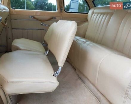 Черный ГАЗ 13, объемом двигателя 4.25 л и пробегом 10 тыс. км за 100000 $, фото 10 на Automoto.ua