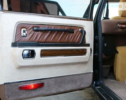 Черный ГАЗ 14, объемом двигателя 5.5 л и пробегом 31 тыс. км за 60000 $, фото 7 на Automoto.ua