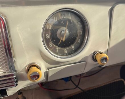 Білий ГАЗ 21, об'ємом двигуна 2.4 л та пробігом 1000 тис. км за 3500 $, фото 14 на Automoto.ua