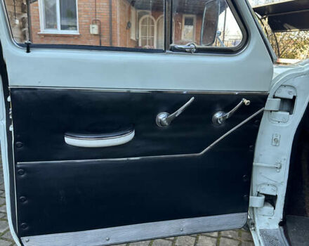 Белый ГАЗ 21 Волга, объемом двигателя 2.4 л и пробегом 5 тыс. км за 7500 $, фото 9 на Automoto.ua