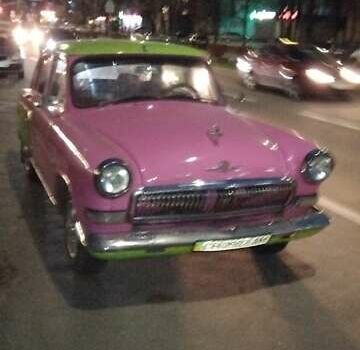 Красный ГАЗ 21 Волга, объемом двигателя 2.2 л и пробегом 100 тыс. км за 4000 $, фото 7 на Automoto.ua