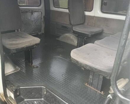 Білий ГАЗ 2217 Соболь, об'ємом двигуна 2.3 л та пробігом 115 тис. км за 1550 $, фото 7 на Automoto.ua