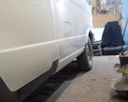 Белый ГАЗ 2217 Соболь, объемом двигателя 2.3 л и пробегом 3 тыс. км за 3354 $, фото 1 на Automoto.ua