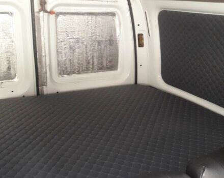 Білий ГАЗ 2217 Соболь, об'ємом двигуна 2.5 л та пробігом 180 тис. км за 3500 $, фото 10 на Automoto.ua