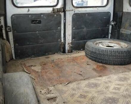 ГАЗ 2217 Соболь 2003 в Киеве на Automoto.ua Белый ГАЗ 2217 Соболь, объемом двигателя 2.3 л и пробегом 220 тыс. км за 789 $, фото 12 на Automoto.ua