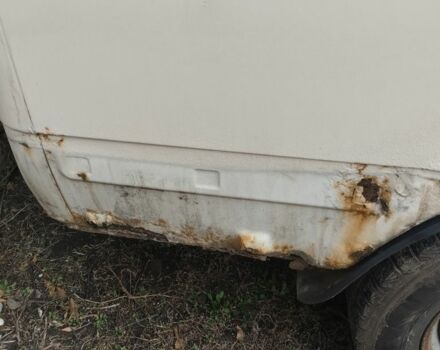 Белый ГАЗ 2217 Соболь, объемом двигателя 2.3 л и пробегом 280 тыс. км за 2050 $, фото 4 на Automoto.ua