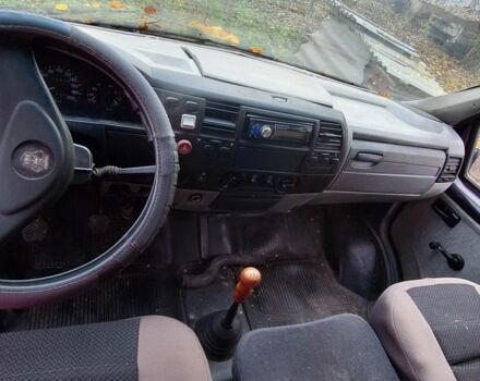 Фиолетовый ГАЗ 2217 Соболь, объемом двигателя 2.3 л и пробегом 250 тыс. км за 2000 $, фото 5 на Automoto.ua