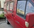 Красный ГАЗ 2217 Соболь, объемом двигателя 2.5 л и пробегом 290 тыс. км за 3900 $, фото 4 на Automoto.ua
