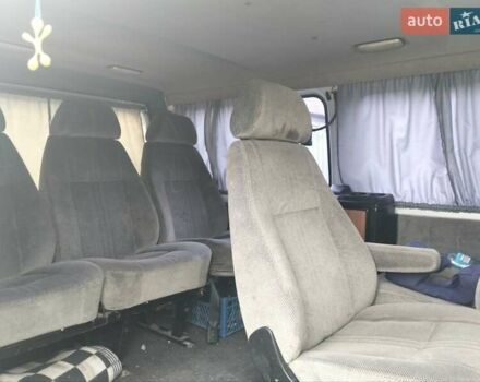 Белый ГАЗ 2217 Баргузин, объемом двигателя 2.29 л и пробегом 185 тыс. км за 3600 $, фото 4 на Automoto.ua