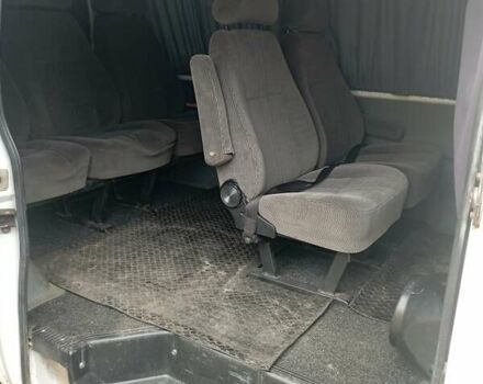 Белый ГАЗ 2217 Баргузин, объемом двигателя 2.46 л и пробегом 223 тыс. км за 3000 $, фото 7 на Automoto.ua