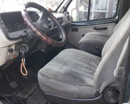 Зеленый ГАЗ 2217 Баргузин, объемом двигателя 2.28 л и пробегом 896 тыс. км за 2500 $, фото 6 на Automoto.ua