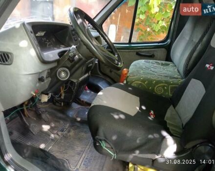 Зелений ГАЗ 2217 Баргузин, об'ємом двигуна 2.3 л та пробігом 100 тис. км за 1088 $, фото 3 на Automoto.ua