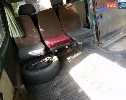 Зелений ГАЗ 2217 Баргузин, об'ємом двигуна 2.3 л та пробігом 100 тис. км за 1088 $, фото 6 на Automoto.ua