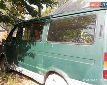 Зелений ГАЗ 2217 Баргузин, об'ємом двигуна 2.3 л та пробігом 100 тис. км за 1088 $, фото 2 на Automoto.ua