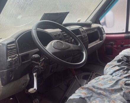 Красный ГАЗ 2310 Соболь, объемом двигателя 0 л и пробегом 200 тыс. км за 700 $, фото 4 на Automoto.ua