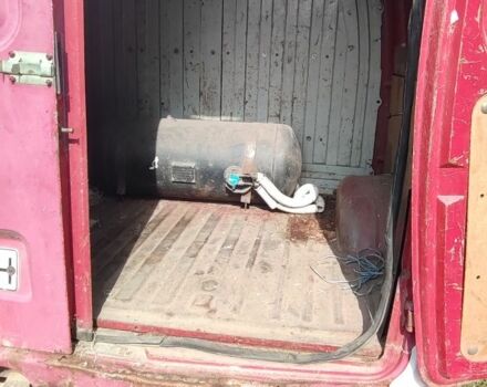 Червоний ГАЗ 2310 Соболь, об'ємом двигуна 2 л та пробігом 100 тис. км за 713 $, фото 5 на Automoto.ua