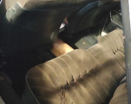 Білий ГАЗ 24-10 Волга, об'ємом двигуна 2.4 л та пробігом 10 тис. км за 947 $, фото 4 на Automoto.ua