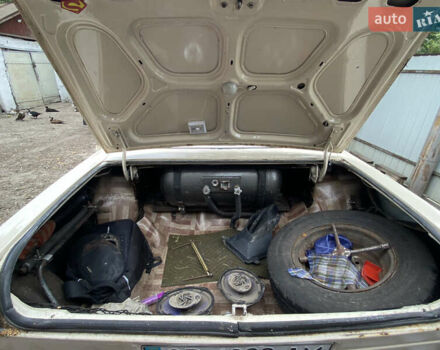 Белый ГАЗ 24-10 Волга, объемом двигателя 2.4 л и пробегом 123 тыс. км за 1000 $, фото 4 на Automoto.ua
