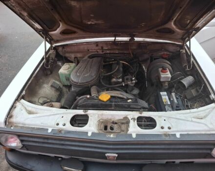 Белый ГАЗ 24-10 Волга, объемом двигателя 2.4 л и пробегом 50 тыс. км за 1000 $, фото 4 на Automoto.ua