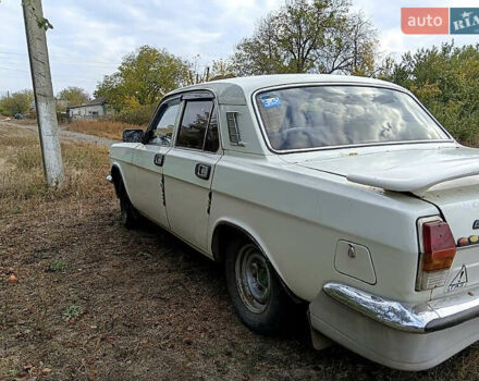 Белый ГАЗ 24-10 Волга, объемом двигателя 2.45 л и пробегом 100 тыс. км за 950 $, фото 3 на Automoto.ua