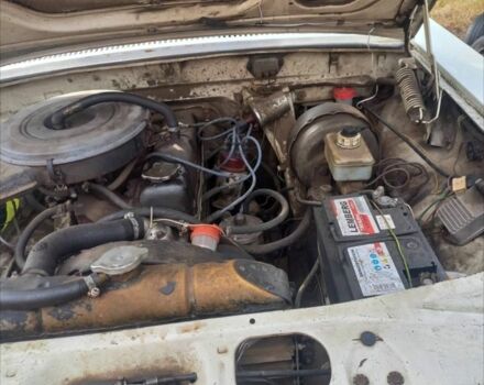 Белый ГАЗ 24-10 Волга, объемом двигателя 2.4 л и пробегом 136 тыс. км за 597 $, фото 5 на Automoto.ua