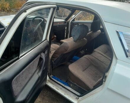 Белый ГАЗ 24-10 Волга, объемом двигателя 2.4 л и пробегом 150 тыс. км за 950 $, фото 9 на Automoto.ua