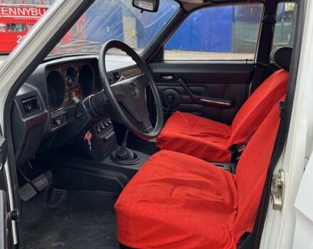 Белый ГАЗ 24-10 Волга, объемом двигателя 2.4 л и пробегом 15 тыс. км за 6000 $, фото 13 на Automoto.ua