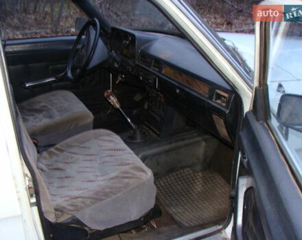 Белый ГАЗ 24-10 Волга, объемом двигателя 2.4 л и пробегом 135 тыс. км за 1500 $, фото 9 на Automoto.ua