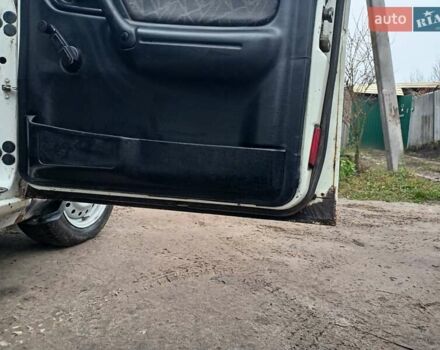 Белый ГАЗ 24-10 Волга, объемом двигателя 2.45 л и пробегом 450 тыс. км за 1200 $, фото 16 на Automoto.ua