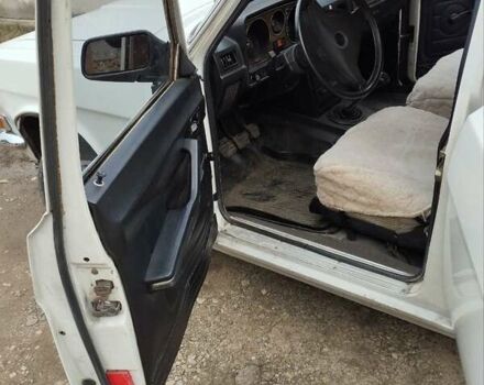 Белый ГАЗ 24-10 Волга, объемом двигателя 2.4 л и пробегом 117 тыс. км за 850 $, фото 7 на Automoto.ua