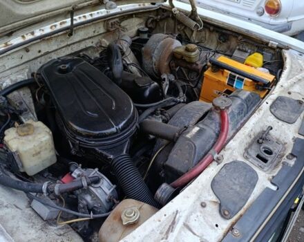 Белый ГАЗ 24-10 Волга, объемом двигателя 2.5 л и пробегом 88 тыс. км за 644 $, фото 5 на Automoto.ua