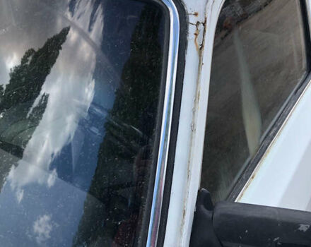 Белый ГАЗ 24-10 Волга, объемом двигателя 2.4 л и пробегом 300 тыс. км за 409 $, фото 9 на Automoto.ua