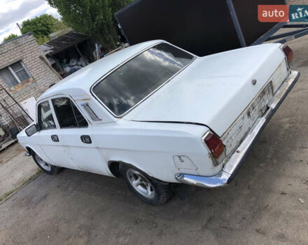 Белый ГАЗ 24-10 Волга, объемом двигателя 2.4 л и пробегом 300 тыс. км за 409 $, фото 3 на Automoto.ua