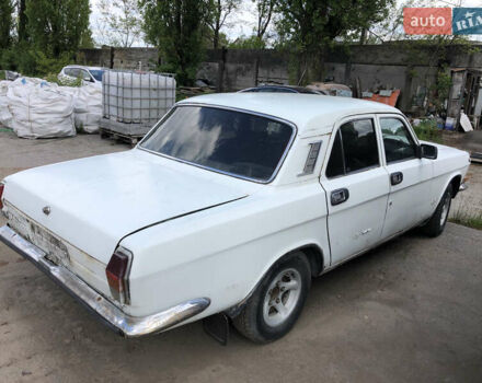 Белый ГАЗ 24-10 Волга, объемом двигателя 2.4 л и пробегом 300 тыс. км за 409 $, фото 4 на Automoto.ua