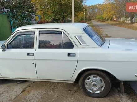 ГАЗ 24-10 Волга 1986 у Синельниковом на Automoto.ua Білий ГАЗ 24-10 Волга, об'ємом двигуна 2.4 л та пробігом 100 тис. км за 1429 $, фото 1 на Automoto.ua
