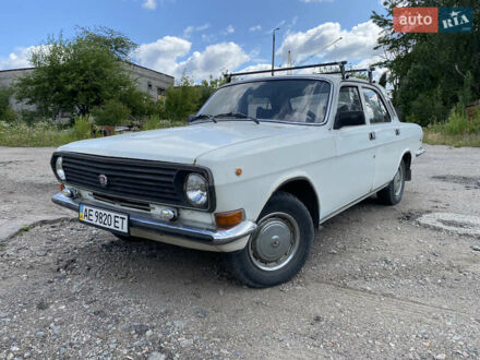 ГАЗ 24-10 Волга 1988 в Днепре (Днепропетровске) на Automoto.ua Белый ГАЗ 24-10 Волга, объемом двигателя 2.45 л и пробегом 96 тыс. км за 1300 $, фото 1 на Automoto.ua