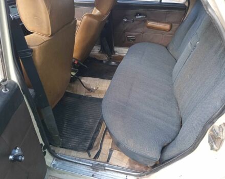 ГАЗ 24-10 Волга 1985 у Кропивницькому (Кіровограді) на Automoto.ua Бежевий ГАЗ 24-10 Волга, об'ємом двигуна 2.4 л та пробігом 70 тис. км за 550 $, фото 4 на Automoto.ua