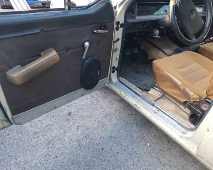 ГАЗ 24-10 Волга 1985 у Кропивницькому (Кіровограді) на Automoto.ua Бежевий ГАЗ 24-10 Волга, об'ємом двигуна 2.4 л та пробігом 70 тис. км за 550 $, фото 6 на Automoto.ua