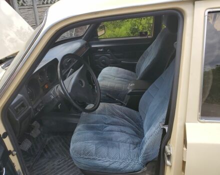 Бежевий ГАЗ 24-10 Волга, об'ємом двигуна 2.4 л та пробігом 67 тис. км за 1100 $, фото 10 на Automoto.ua