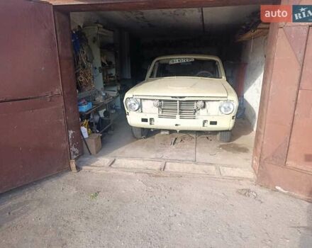 Бежевый ГАЗ 24-10 Волга, объемом двигателя 2.4 л и пробегом 125 тыс. км за 1000 $, фото 3 на Automoto.ua