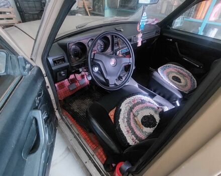 Бежевый ГАЗ 24-10 Волга, объемом двигателя 2.45 л и пробегом 68 тыс. км за 800 $, фото 2 на Automoto.ua