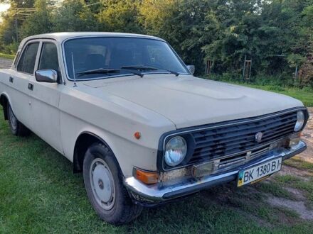 ГАЗ 24-10 Волга 1988 у Рівному на Automoto.ua Бежевий ГАЗ 24-10 Волга, об'ємом двигуна 2 л та пробігом 200 тис. км за 950 $, фото 1 на Automoto.ua