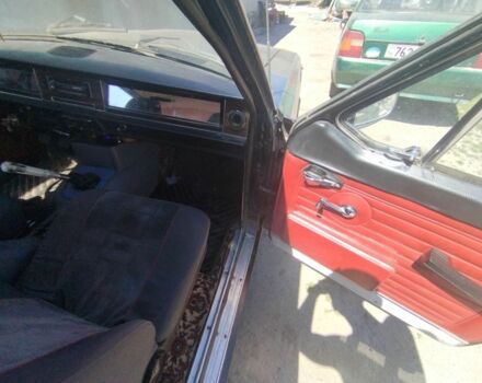 Черный ГАЗ 24-10 Волга, объемом двигателя 2.4 л и пробегом 100 тыс. км за 600 $, фото 7 на Automoto.ua