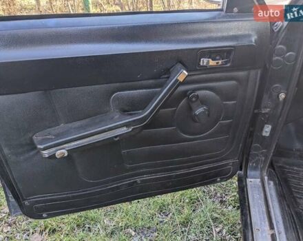 Чорний ГАЗ 24-10 Волга, об'ємом двигуна 2.45 л та пробігом 184 тис. км за 1200 $, фото 7 на Automoto.ua