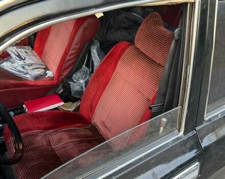 Чорний ГАЗ 24-10 Волга, об'ємом двигуна 2.4 л та пробігом 250 тис. км за 942 $, фото 4 на Automoto.ua